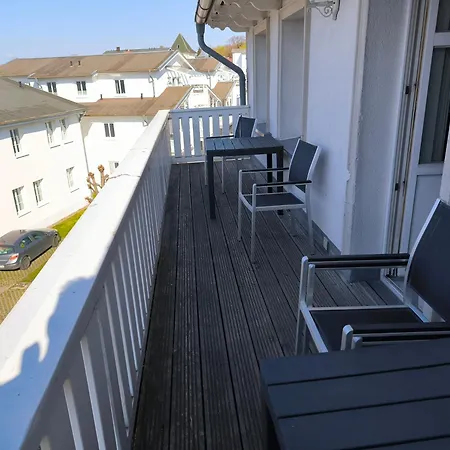 Daire Haus Strandeck 6 Goehren (Ruegen)